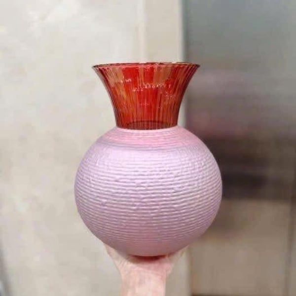 Lọ hoa&nbsp;Ophelia Fuchsia 25cm vân hồng Có thể dùng hàng ngày hoặc làm đồ decor trang trí