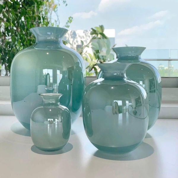 Lọ hoa IVV Rialto mang đến vô vàn khả năng sáng tạo độc đáo và phong cách cho không gian nhà bạn.