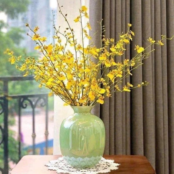 Lọ hoa IVV Rialto mang đến vô vàn khả năng sáng tạo độc đáo và phong cách cho không gian nhà bạn.