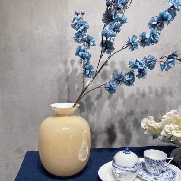 Lọ hoa IVV Rialto mang đến vô vàn khả năng sáng tạo độc đáo và phong cách cho không gian nhà bạn.