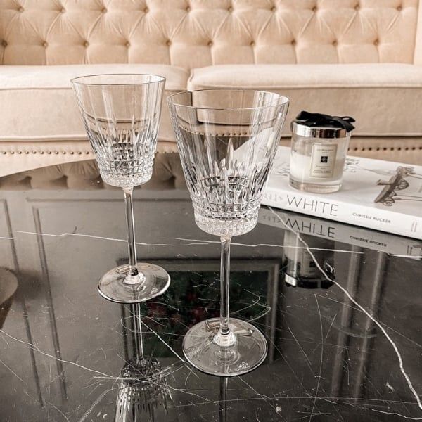 Ly vang Rogaska Capri 204ml (2 chiếc/bộ)&nbsp;đến từ Slovenia được làm từ pha lê. Bộ sản phẩm bao gồm hai ly rượu vang đỏ với thiết kế tinh tế.