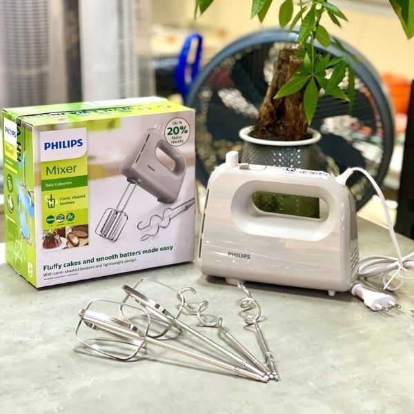 Máy đánh trứng Philips HR3705/20 Thiết Kế Gọn Nhẹ, Thoải Mái Khi Sử Dụng