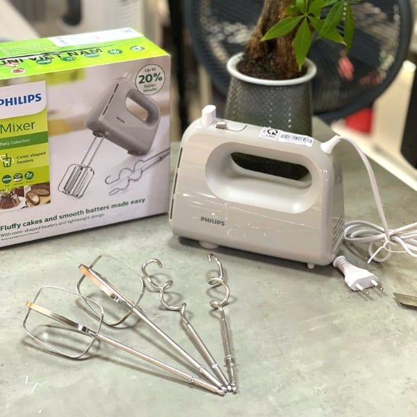 Máy đánh trứng Philips HR3705/20 – Trợ Thủ Đắc Lực Cho Mọi Bà Nội Trợ