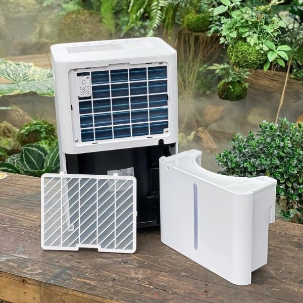 Máy hút ẩm Robitek DH25 25 lít/ngày – giúp hút ẩm nhanh, trả lại không gian khô ráo, thoáng sạch chỉ sau vài giờ!