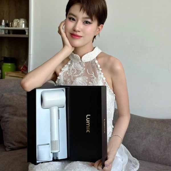 Máy sấy tóc ion âm Lumix động cơ BLDC 110.000 vòng/phút, sấy nhanh – êm – bền