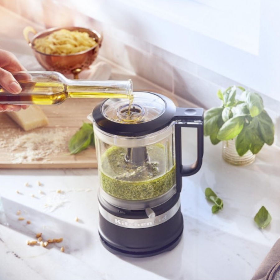 Máy trộn KitchenAid 5KFC0516EOB sở hữu nhiều tính năng vượt trội, trở thành trợ thủ đắc lực không thể thiếu trong nhà bếp