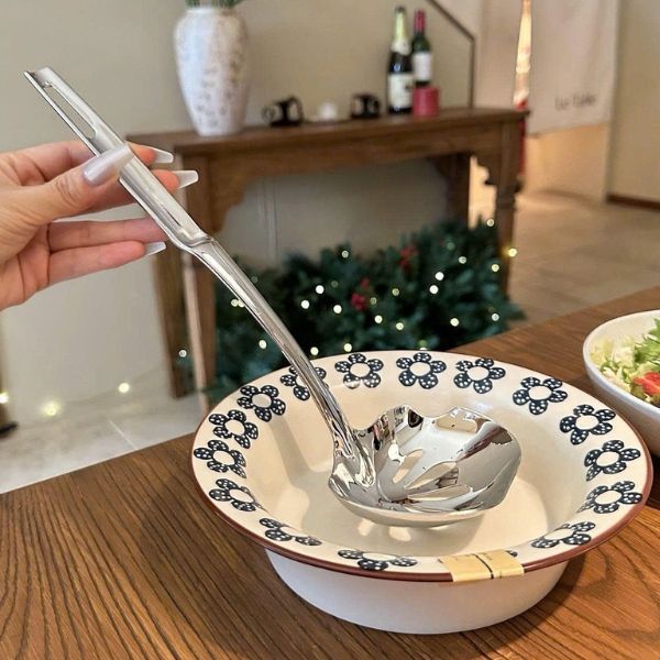 Muôi táo thủng Chockmen 30cm CKM-AL451LS  Chất liệu: inox 316