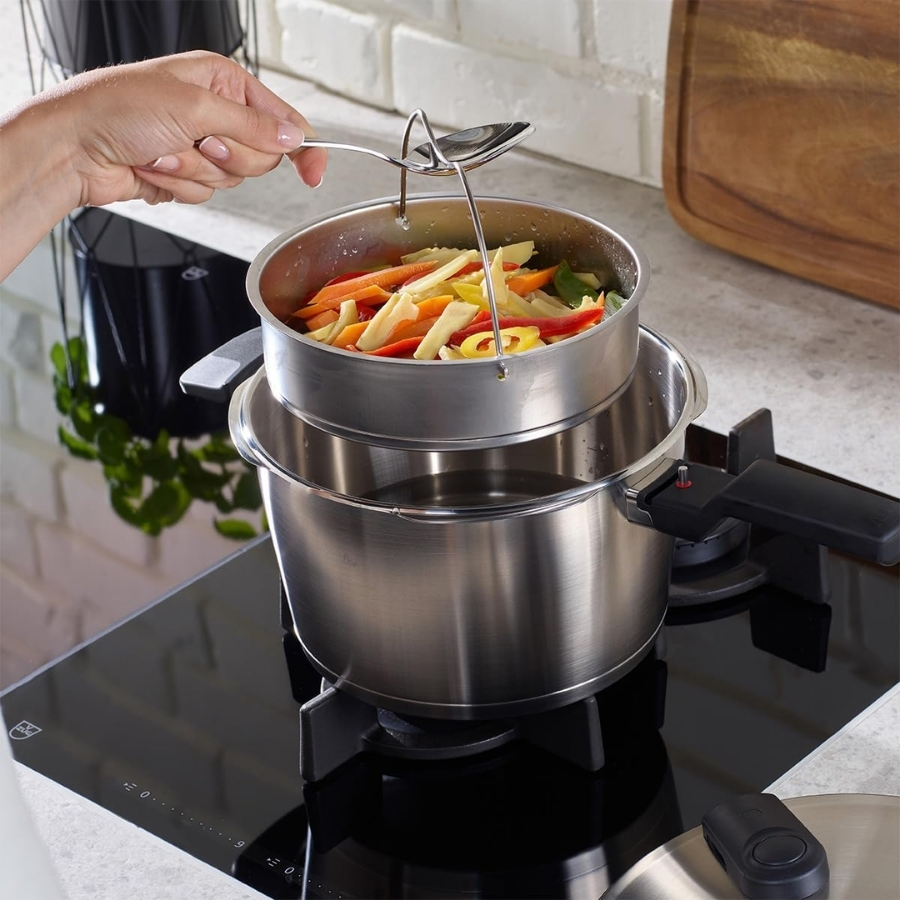 Nồi áp suất cao cấp Fissler Vitavit, 26cm/8.0L - Thép không gỉ 18/10 với lớp lót đục lỗ, Sản xuất tại Đức
