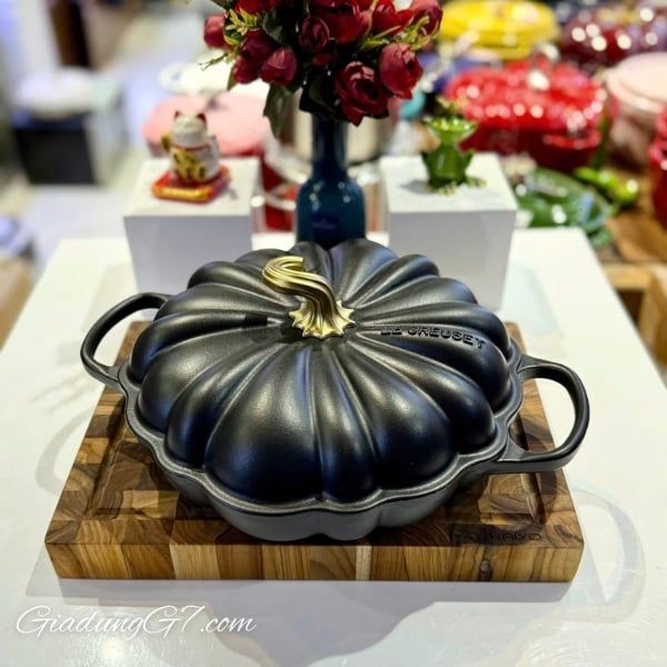 Nồi chảo bí ngô Le Creuset Rhone 28cm 2.5L Nấu ăn bằng gang hoàn hảo