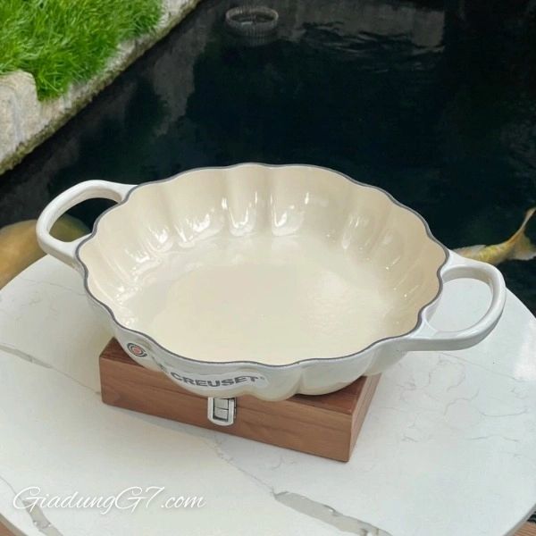 Nồi chảo bí ngô Le Creuset Rhone 28cm 2.5L chịu được nhiệt độ cao của lò nướng hoặc lò nướng BBQ