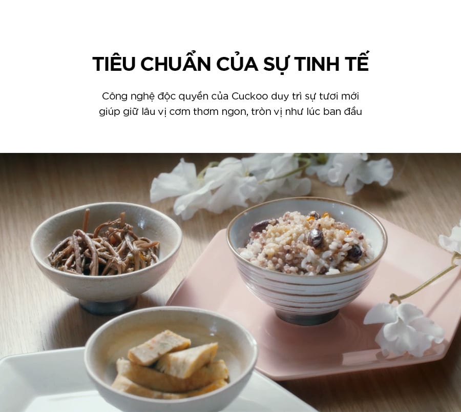 Nồi cơm điện cao tần Cuckoo CRP EHS0309F 0.54L&nbsp;phiên bản quốc tế sử dụng ngôn ngữ hiển thị tiếng anh, thuận lợi hơn cho người dùng.