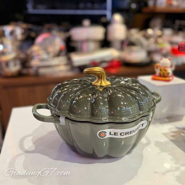 Nồi gang Le Creuset 24cm 3.7L bí ngô Thyme Pumpkin Cocotte Dễ dàng vệ sinh và bảo dưỡng