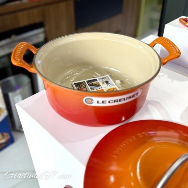 Nồi gang Le Creuset Modern Heritage 26cm 4.6L - Màu Cam