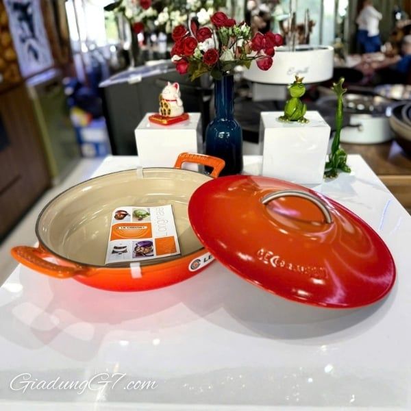 Nồi gang Le Creuset Modern Heritage 26cm 4.6L - Màu Cam