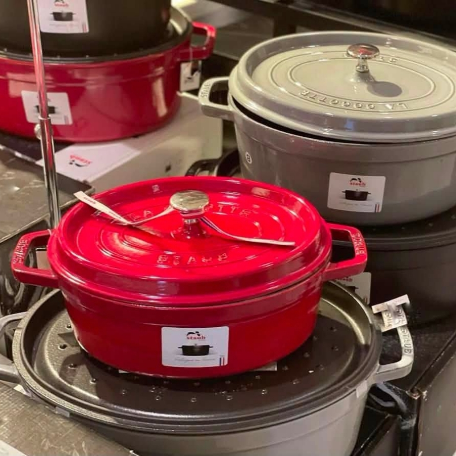 Nồi gang Oval Staub 27cm Sản xuất tại Pháp