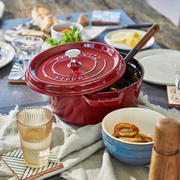 Nồi gang tròn Staub 20cm Sử dụng trên cả bếp từ