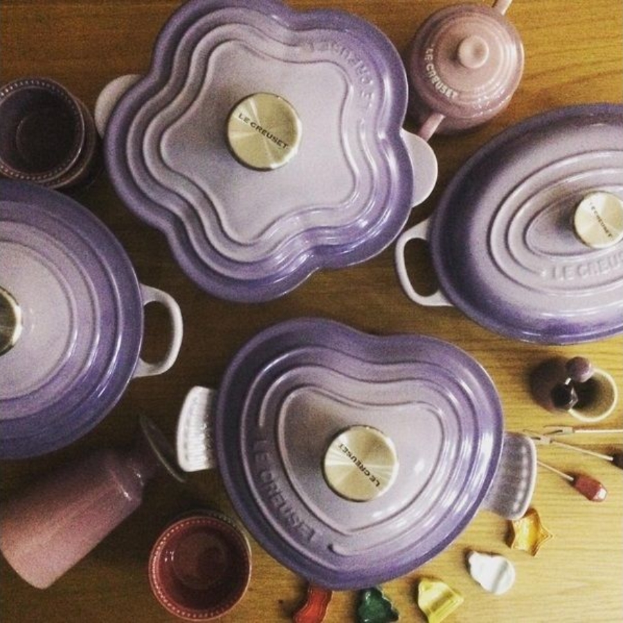 Nồi gang tròn Le Creuset Signature 18cm màu tím