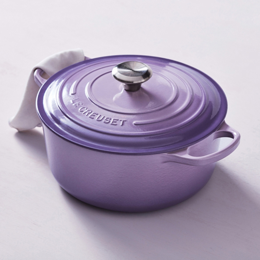 Nồi gang tròn Le Creuset Signature 18cm màu tím