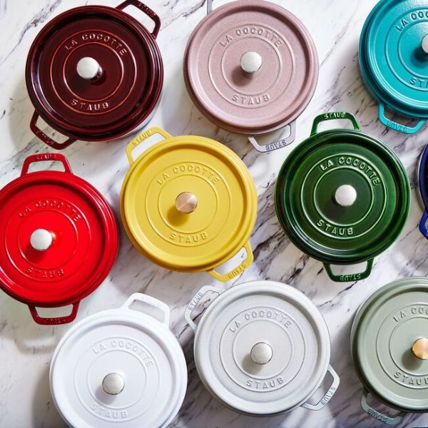 Nồi gang tròn Staub sử dụng cho nấu súp, món hầm, cà ri, nước sốt, nấu chậm, nướng bánh mì, v.v.