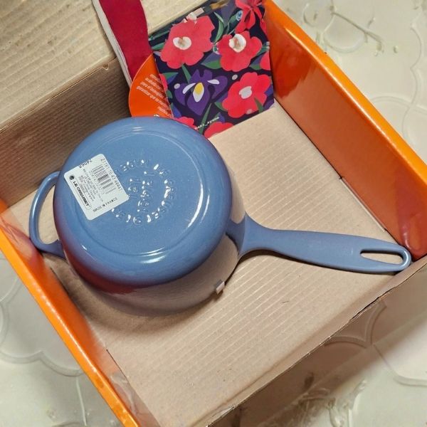 Quánh Le Creuset 16cm 1.75L - Màu Xanh Chambray Cấu trúc bền chắc, lâu dài và chắc chắn