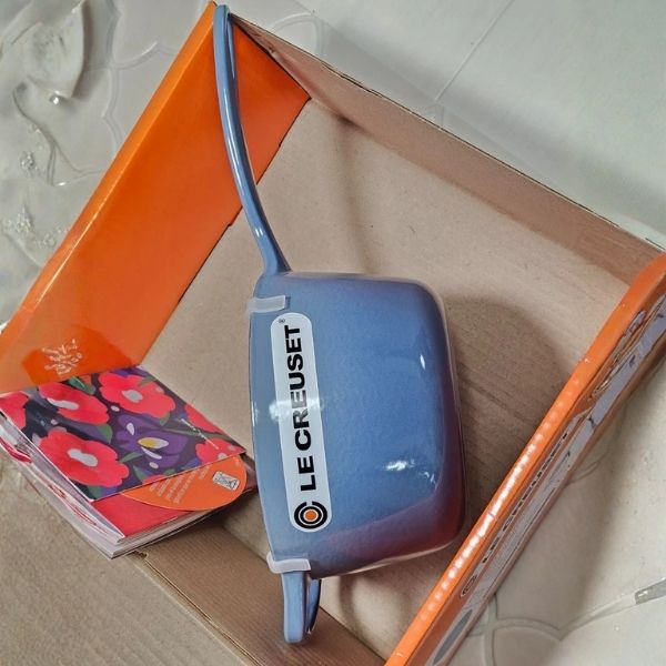 Quánh Le Creuset 16cm 1.75L - Màu Xanh Chambray Cấu trúc bền chắc, lâu dài và chắc chắn