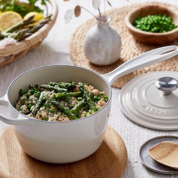 Quánh Le Creuset Sea Salt 16cm 1.5L Sẵn sàng sử dụng, không cần ướp gia vị.