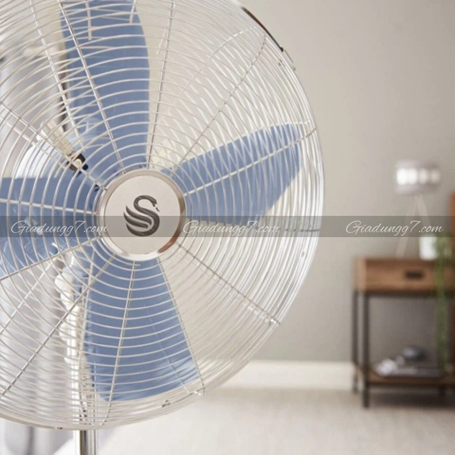 Quạt đứng Swan RETRO SFA12610BLN sở hữu thiết kế cổ điển và cấu trúc chắc chắn.