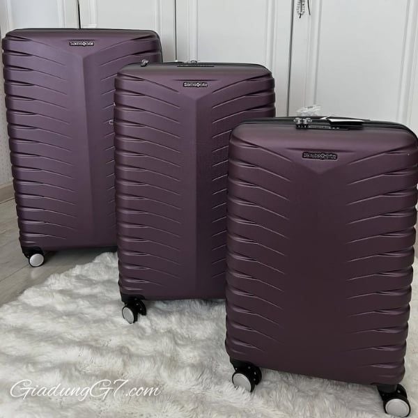 Vali Samsonite Pivot 3 thiết kế hiện đại, giá cả phải chăng