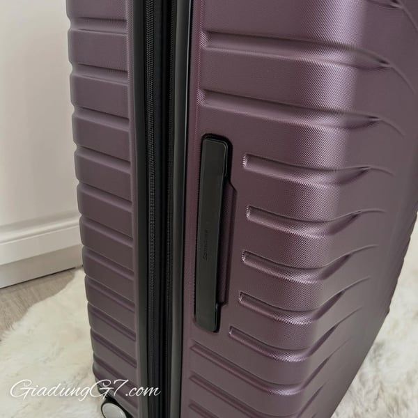 Vali Samsonite Pivot 3 thiết kế hiện đại, giá cả phải chăng