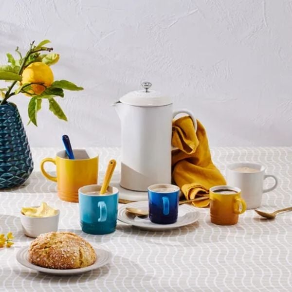 Set 4 cốc sứ Le Creuset Riviera 350ml -&nbsp;Gợi lên cảm giác thư giãn và cảm giác tuyệt vời của mùa hè