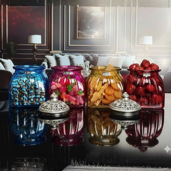 Set 4 Hũ đựng IRRIS DE 675ml được làm từ thủy tinh, có bề mặt gợn sóng thanh lịch với nắp kiểu Baroque