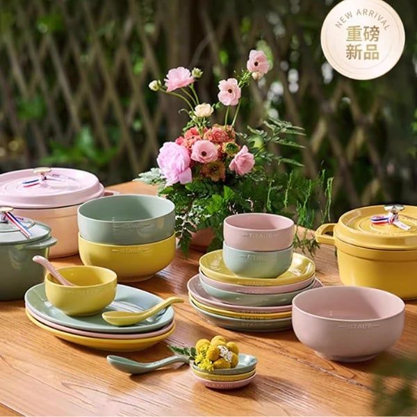Set bát đĩa Staub 10 món - Màu Hồng/Xanh/Vàng – Thêm Ngọt Ngào Cho Bàn Ăn