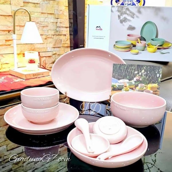 Set bát đĩa Staub 10 món - Màu Hồng/Xanh/Vàng – Thêm Ngọt Ngào Cho Bàn Ăn