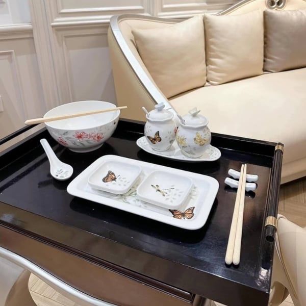 Set đĩa Sushi 3 món Lenox - Bộ sưu tập độc đáo này từ bộ sưu tập Butterfly Meadow bán chạy nhất của chúng tôi