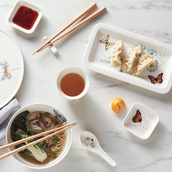Set đĩa Sushi 3 món Lenox - Bộ sưu tập độc đáo này từ bộ sưu tập Butterfly Meadow bán chạy nhất của chúng tôi