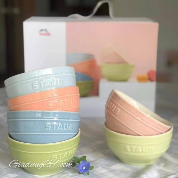 Staub 18 món - Bộ 6 bát cơm Staub Macaron 12cm kèm đũa, thìa&nbsp;An toàn khi sử dụng trong &nbsp;lò nướng, lò vi sóng hay máy rửa bát