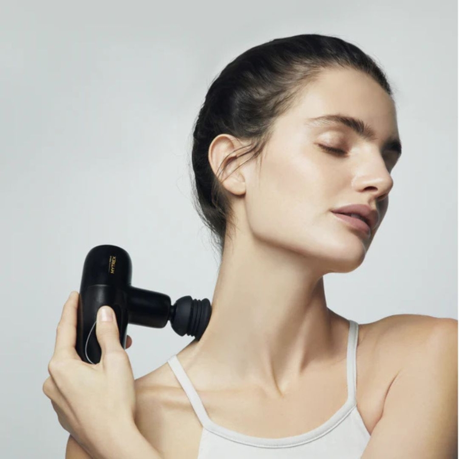 Súng massage Mytrex Rebive mini Lan tỏa khắp cơ thể là sự kích thích mạnh mẽ và dễ chịu.