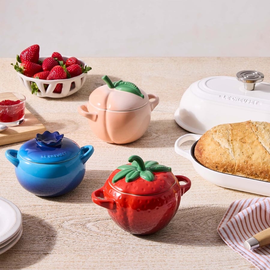Thố sứ Le Creuset 580ml quả đào peche An toàn khi sử dụng trong lò vi sóng và lò nướng ở nhiệt độ lên đến 260°C.