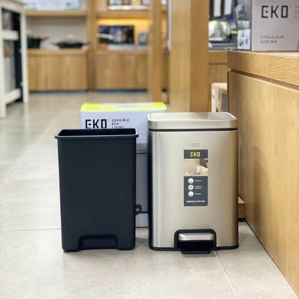 Thùng rác đạp chân EKO Madison EK9361MMT 6L chống bám vân