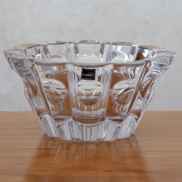 Tô pha lê Rogaska Aster 25cm&nbsp;được thiết kế để làm cho cuộc sống thường nhật của bạn thêm tươi đẹp