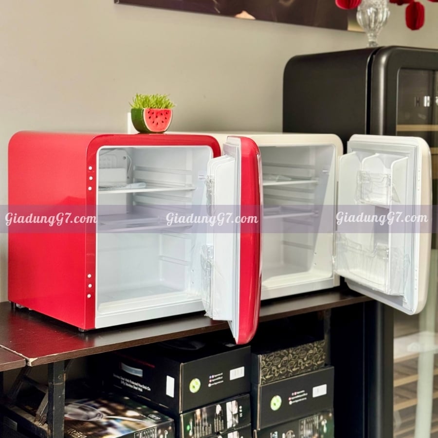 Tủ lạnh HCK BC-46R 48L Nhiều công dụng của tủ lạnh cá nhân