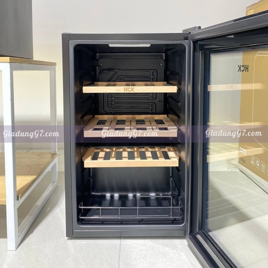 Tủ rượu HCK 70L SC-70-E mặt kính 22 chai