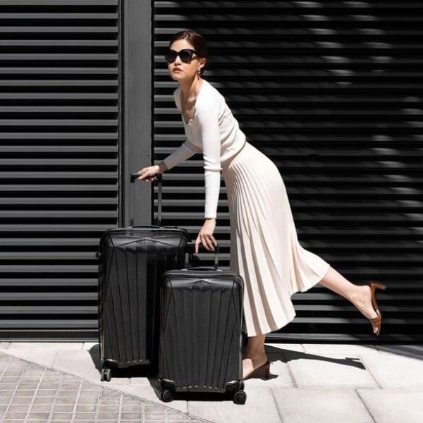 Vali kéo Samsonite SBL Major-Lite Size 20/25/28 Cung cấp sự linh hoạt, thoải mái và sang trọng khi sử dụng.