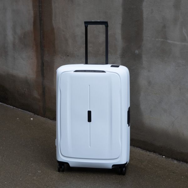 Vali Essens là một phần trong thế hệ vali mới nhất của Samsonite.