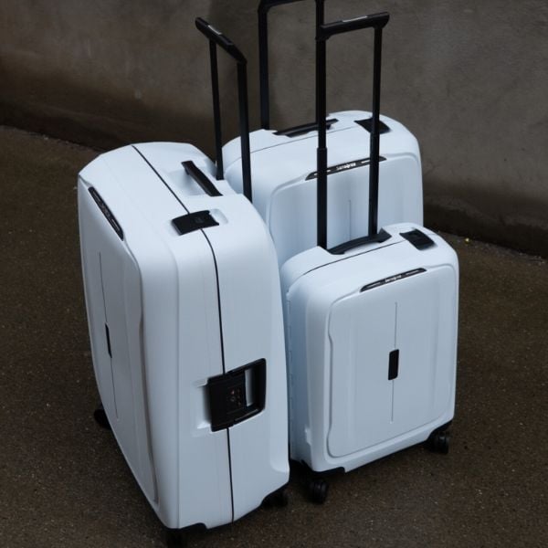 Vali Samsonite Essens Màu Xanh Pha lê&nbsp;Được làm từ vật liệu tái chế