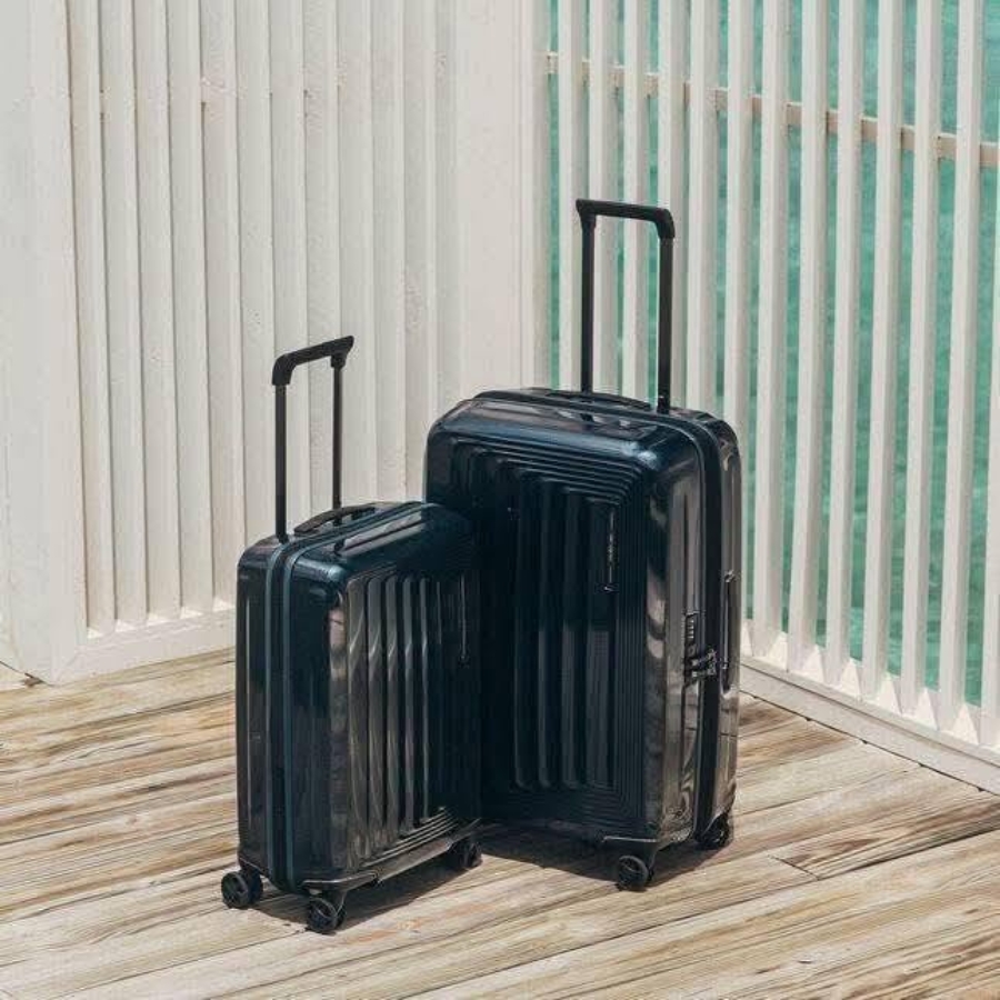 Vali Samsonite KFO NUON size 20! Với thiết kế vuông vắn đầy hiện đại cùng danh sách tính năng vượt trội