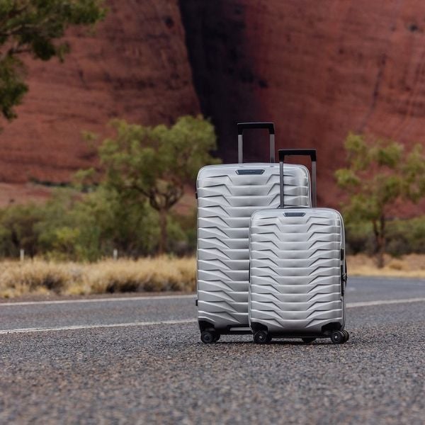 Vali Samsonite Proxis Màu Bạc Cần đẩy ống đôi điều chỉnh chiều cao – Sự linh hoạt tối đa