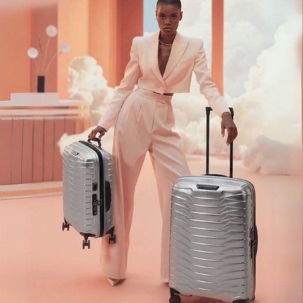 Vali Samsonite Proxis Màu Bạc Hệ thống bánh xe đôi 360º
