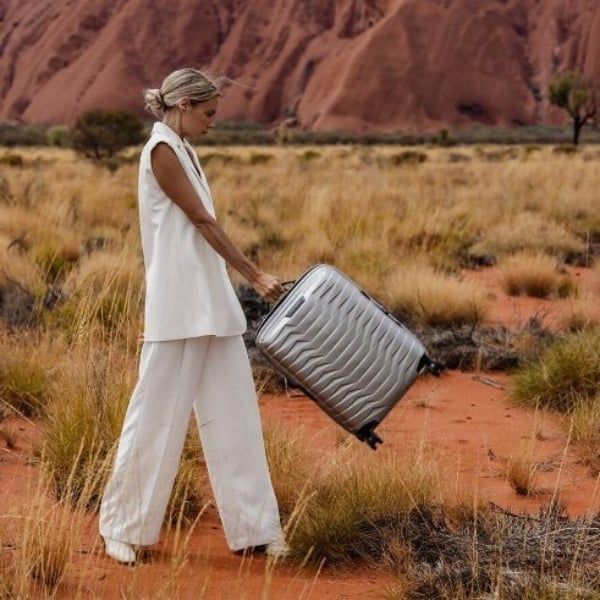 Vali Samsonite Proxis Màu Bạc  Thiết kế tinh tế – Đáp ứng nhu cầu du lịch hiện đại