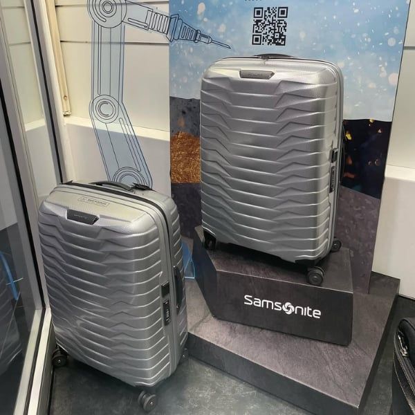 Vali Samsonite Proxis Màu Bạc Vali siêu nhẹ và thiết kế sang trọng